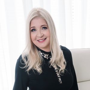 Meet your Posher, Maryana